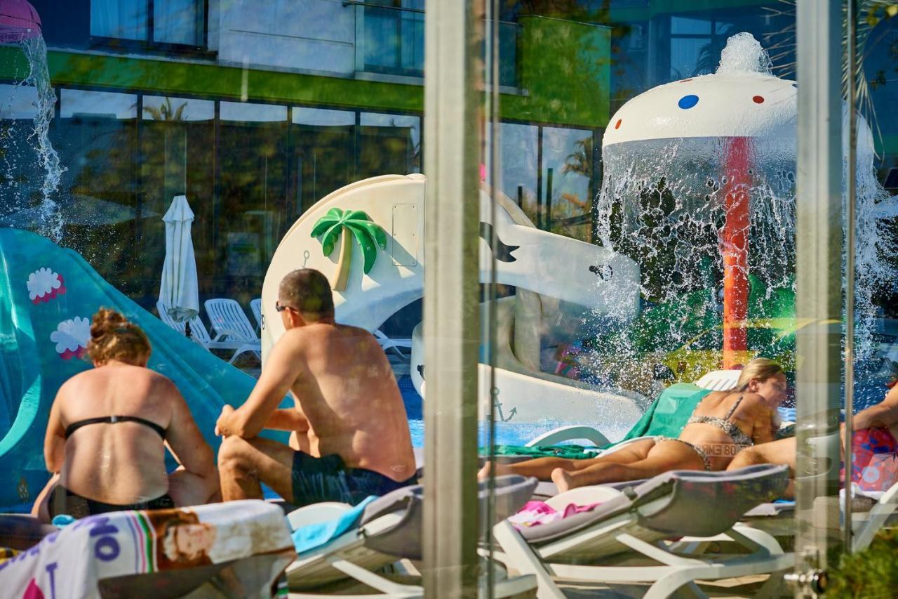 Rusty Sands Apt Spa N Pools Beach Resort Năvodari Kültér fotó